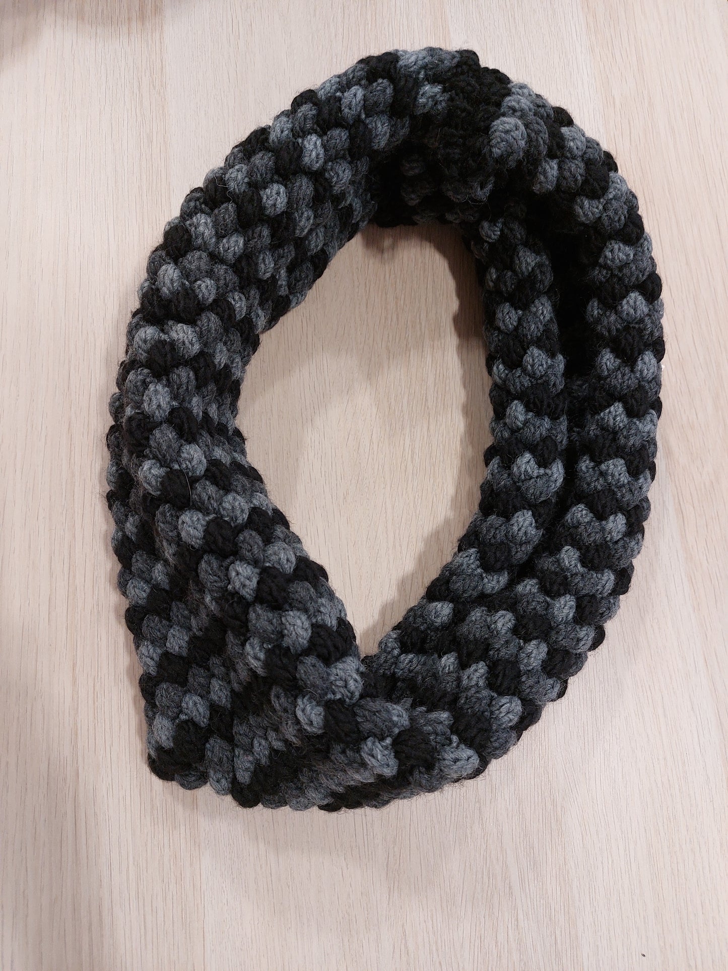 Maxi scaldacollo nero/grigio made in italy misto lana
