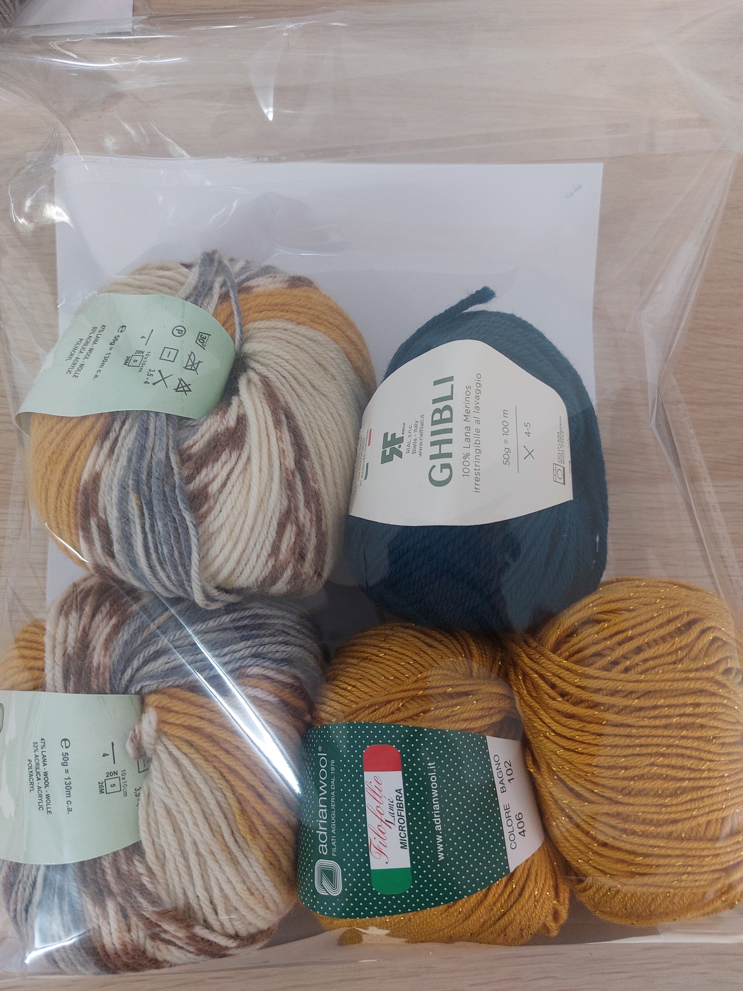 Kit per scialle DIANA variante giallo 15,00€ sconto 30% 10,50€
