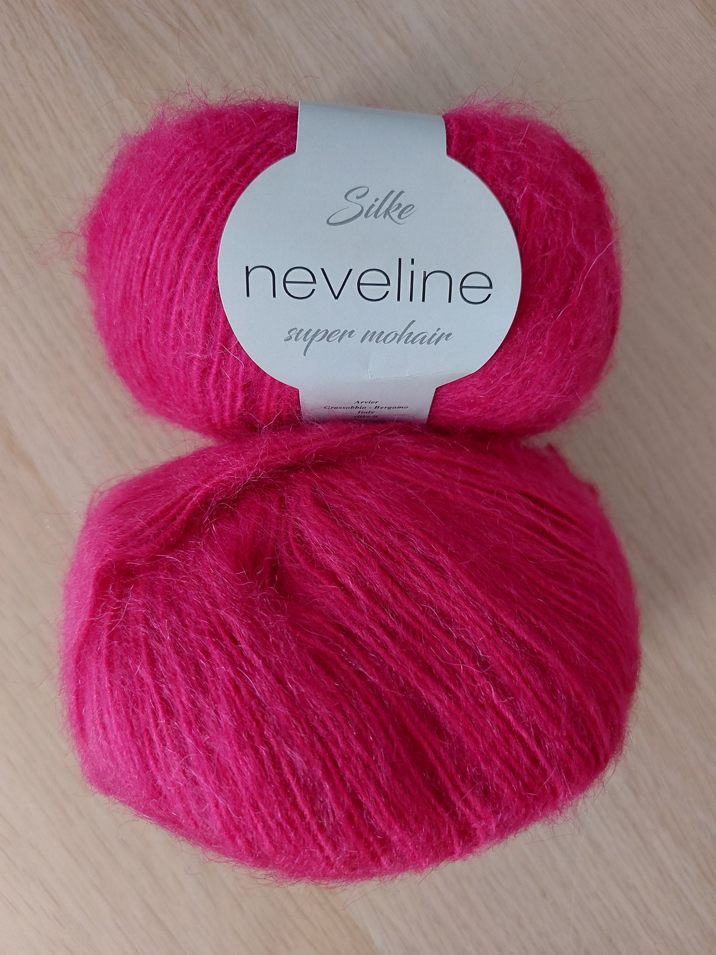 NEVELINE MOHAIR col. 65