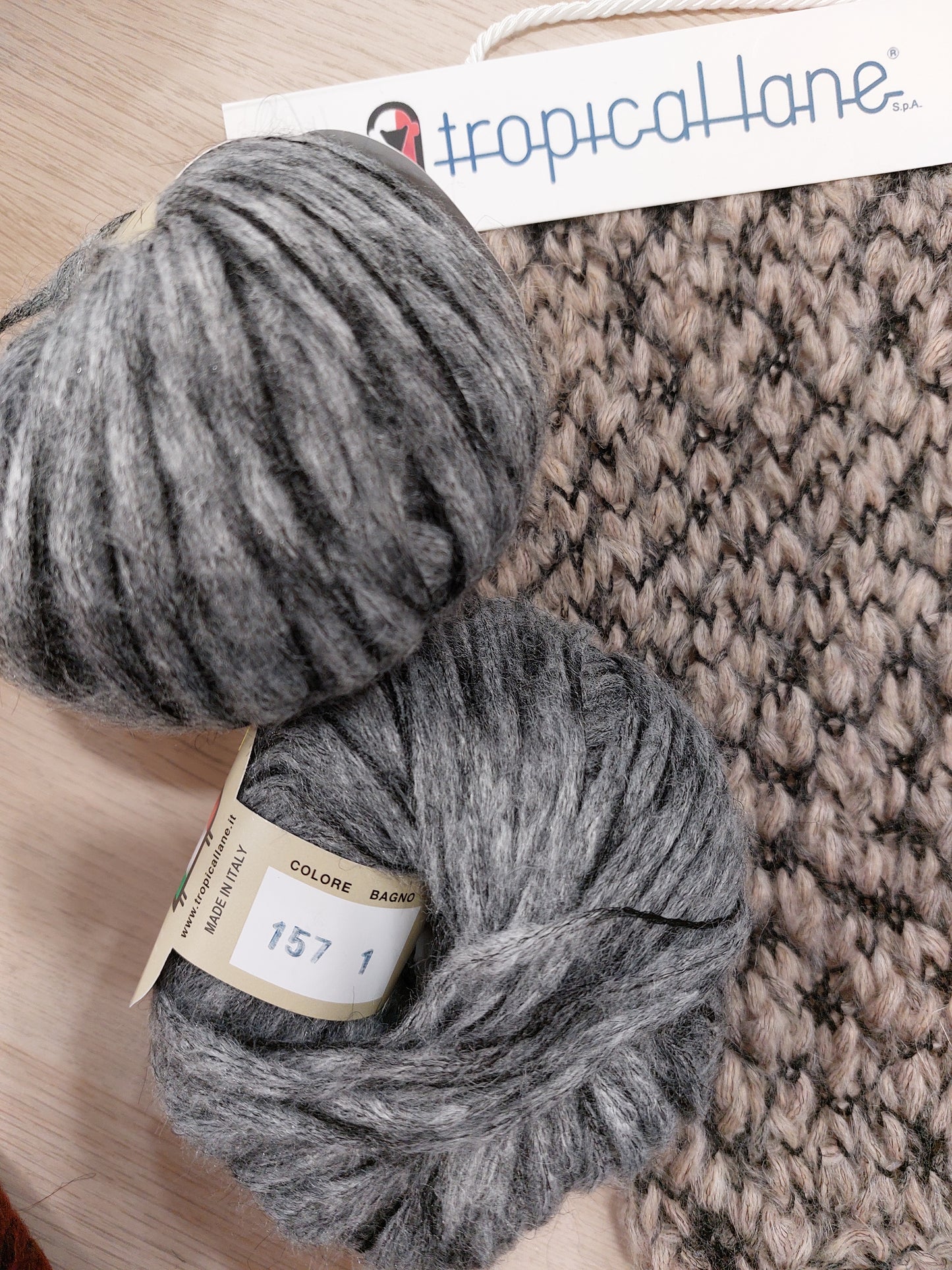 ADELE TROPICALLANE col 157 grigio scuro filato