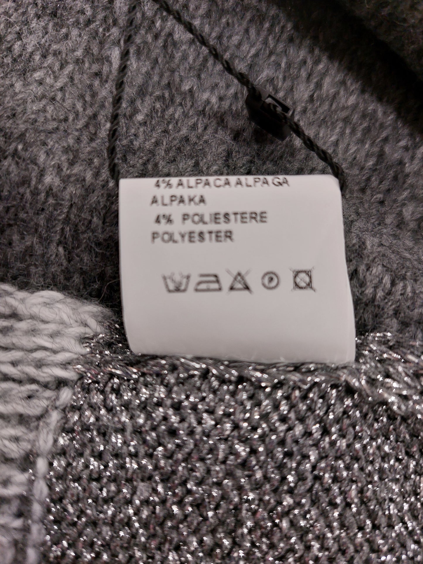 Completo sciarpa+cappello grigio e lurex made in italy