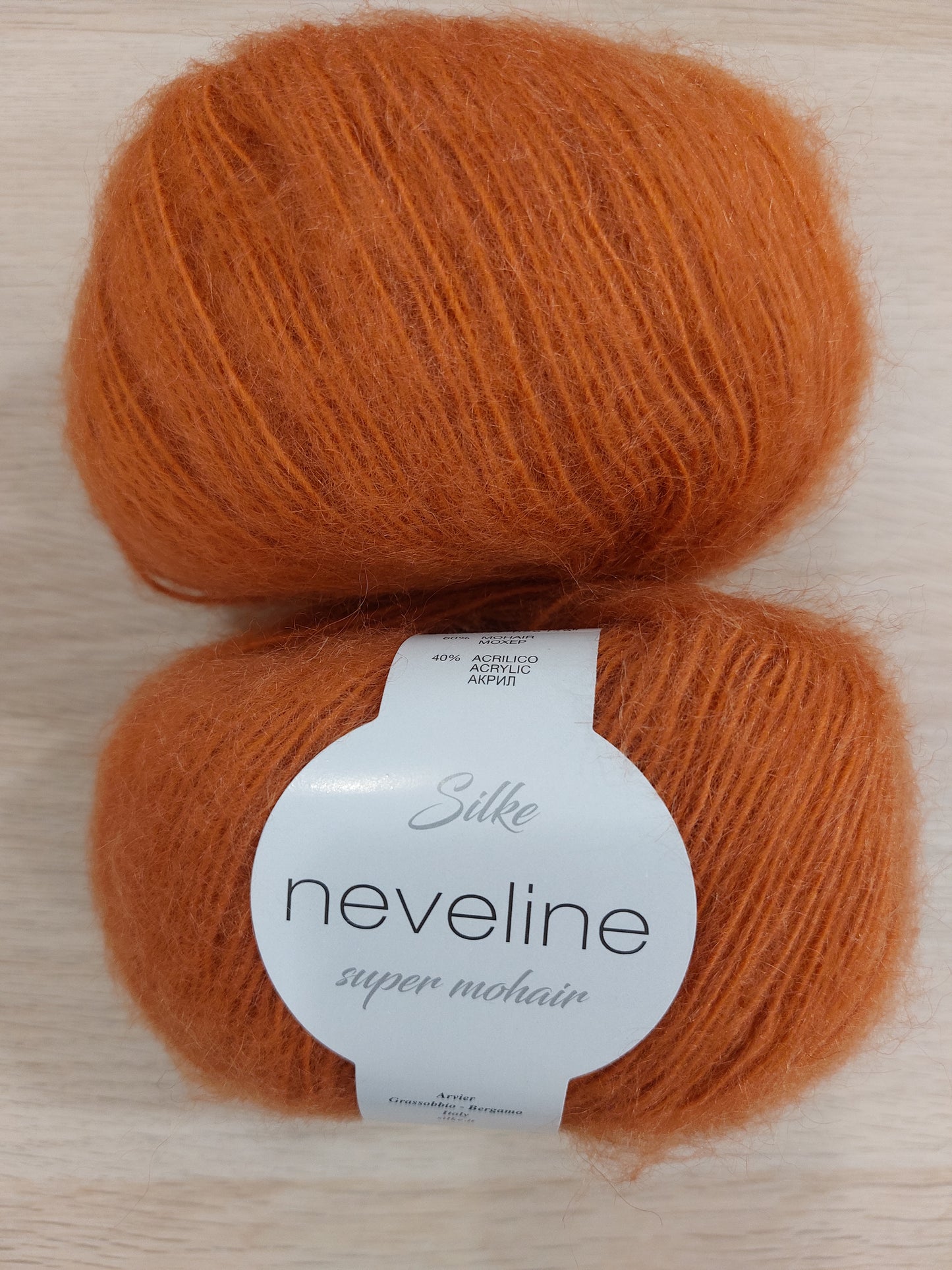 NEVELINE MOHAIR col. 628