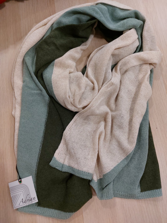 STOLA IN MISTO LANA /CACHEMIRE MADE IN ITALY tony del verde